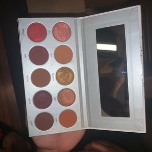 Jaclyn Hill Palette